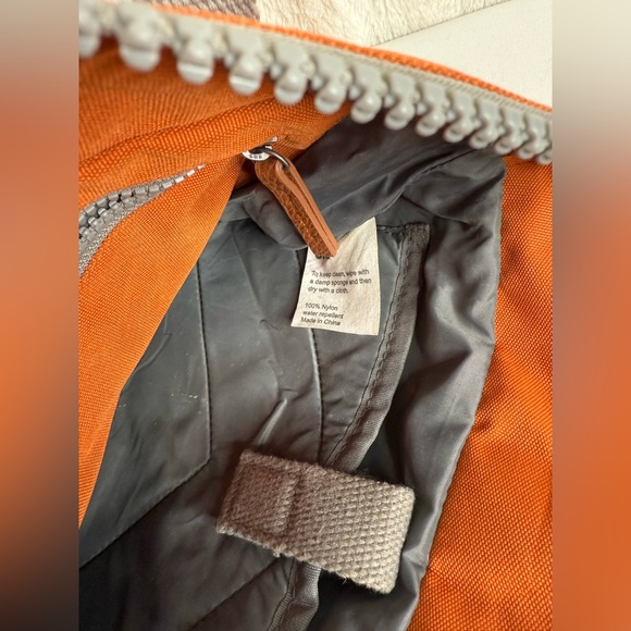 ORI BANTRY B BURNT ORANGE RECYCLED NYLON bag - Picture 7 of 9
